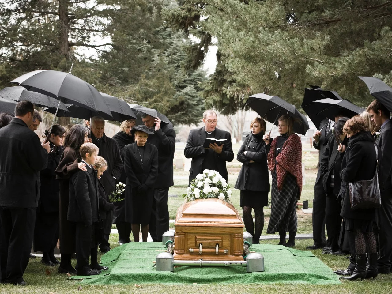 homme-obsede-mort-enterrer-vivant